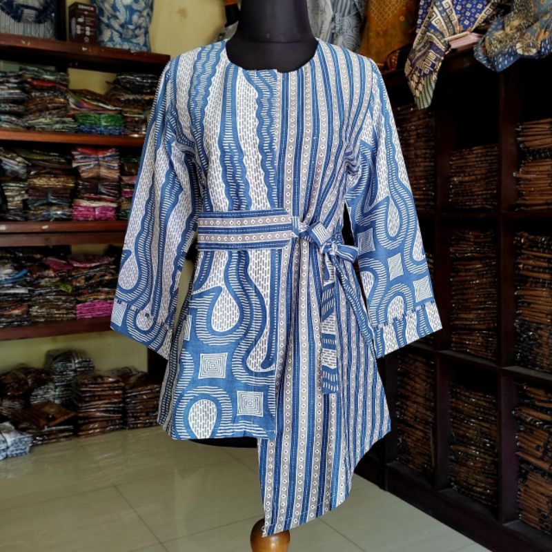 Batik wanita ASJ SA HRB026 Kenongo Kemeja Tosca Pendek-Keris Biru
