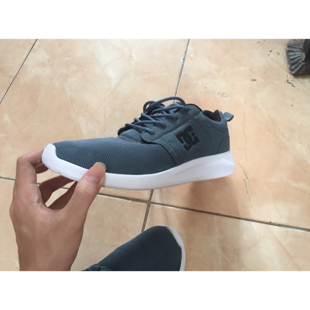 DC Shoes Sneakers Midway Skate