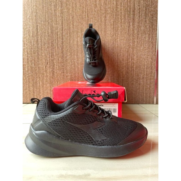 Sepatu Anak Diadora Corsi Jr