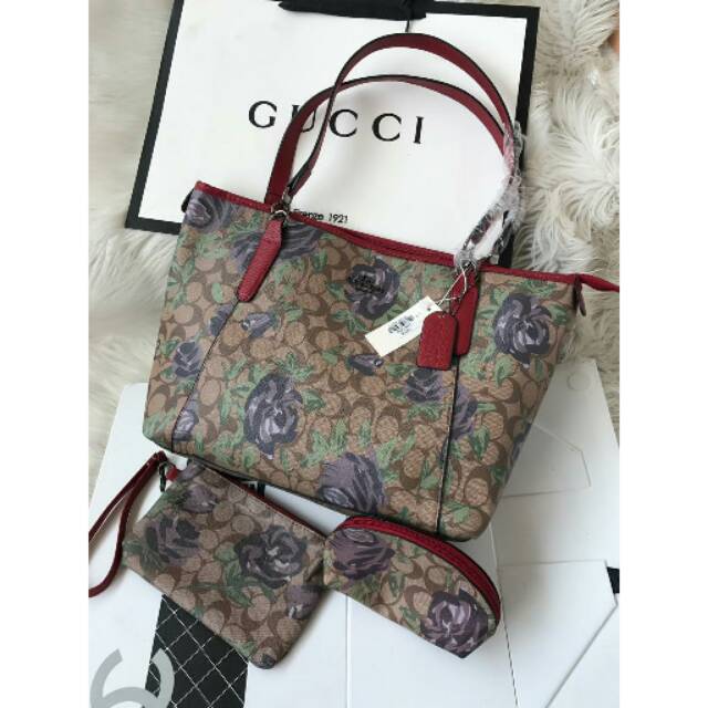 Coach tote flower