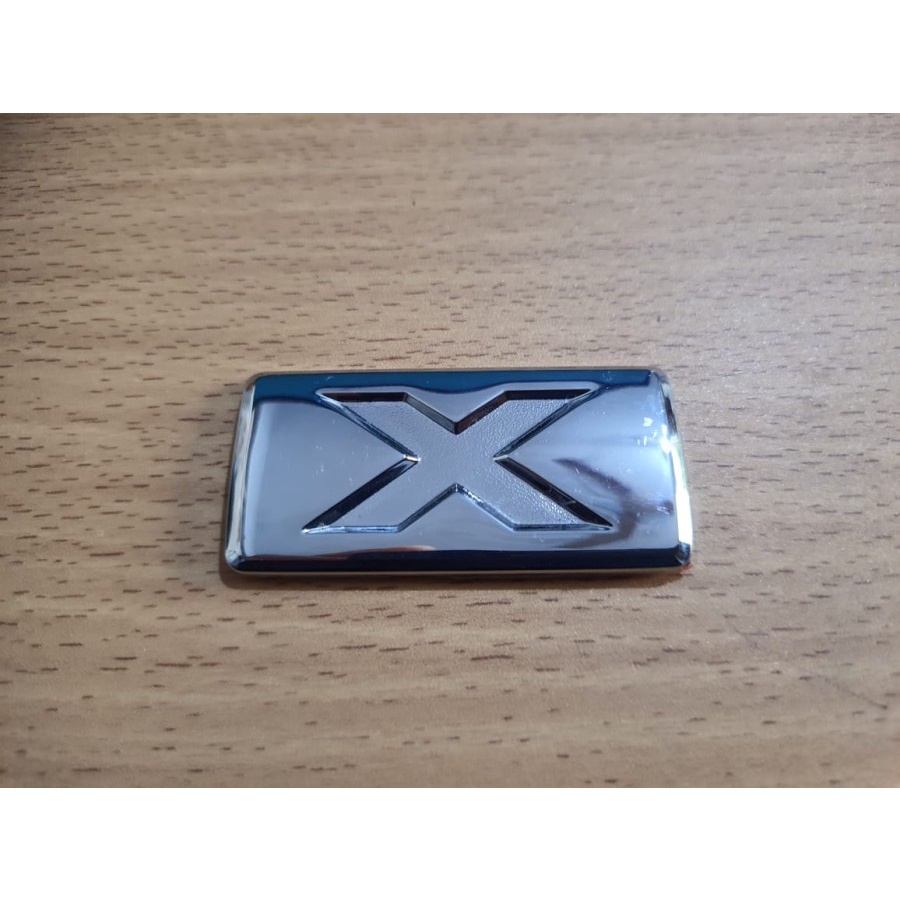 Emblem Logo X Mobil Bagasi Daihatsu Xenia Sigra Luxio Chrome Original