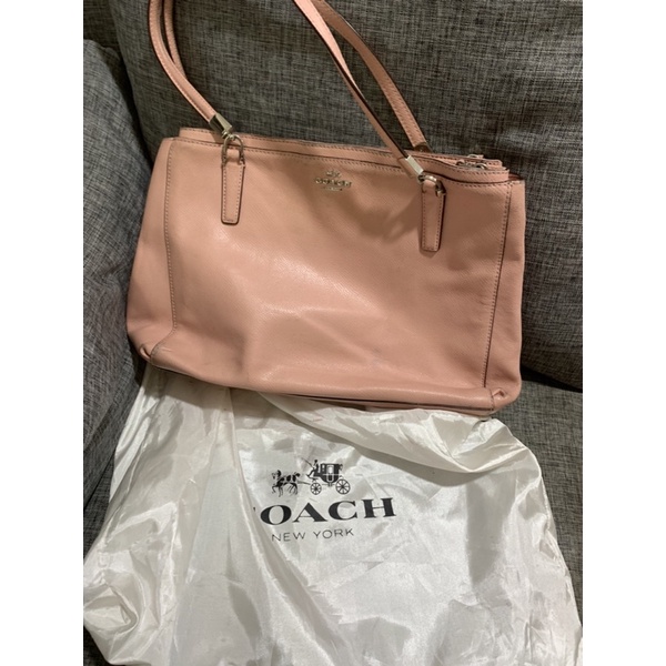 coach Pink bag color