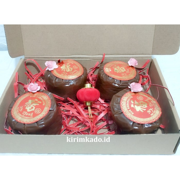 

SPECIAL GIFT / HAMPER IMLEK 4PCS KUE KERANJANG DODOL CINA ENAK + BOX + LAMPION