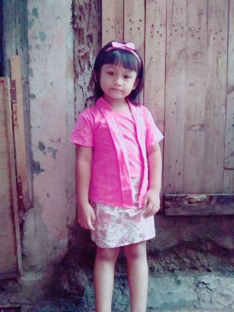 Kebaya Batik Anak Sabrina (abu-abu)kebaya Anak Perempuan / Kutu Baru Anak / Batik Anak Perempuan