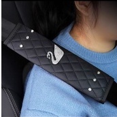 sarung saftybelt seatbelt mahkota Sarung cover sabuk pengaman lambang crown bebek bee seatbelt cover  Sarung Cover Safety Belt Seatbelt Sabuk