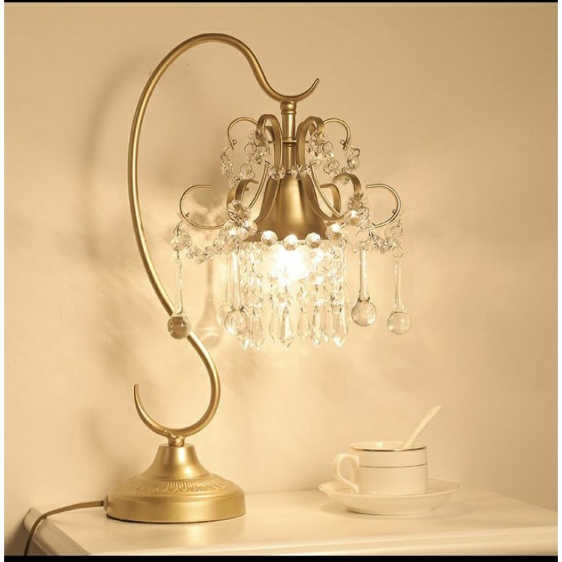 Lampu Meja Kristal