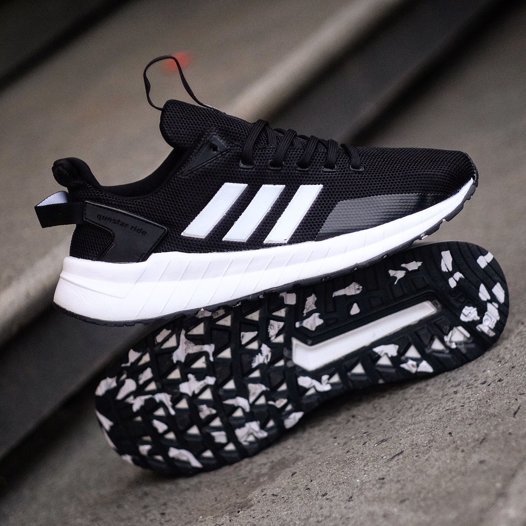 Foto sepatu adidas warna clearance hitam putih