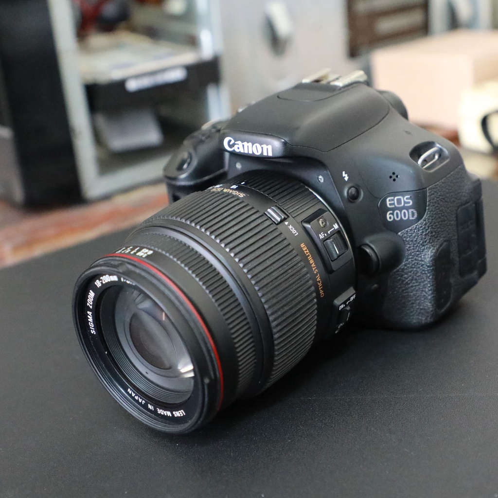Kamera Canon EOS 600D