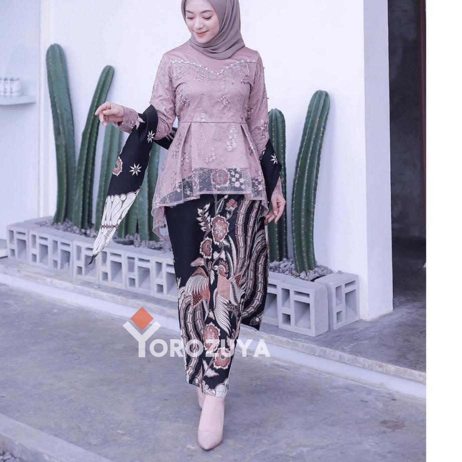 Sangat nyaman Kebaya Couple Modern, Kebaya Tunangan Lamaran, Kebaya Wisuda, Kebaya Kondangan Couple 