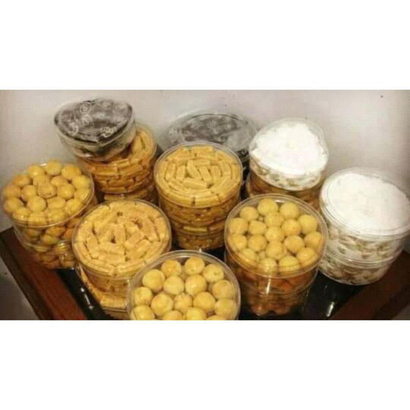 

kue kering kue nastar kue salju kue kastangel kue sagu 500gr