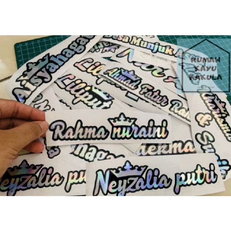 

Sticker nama hologram | sticker cutting nama | Cutting sticker nama| cutting sticker nama pakai mahkota
