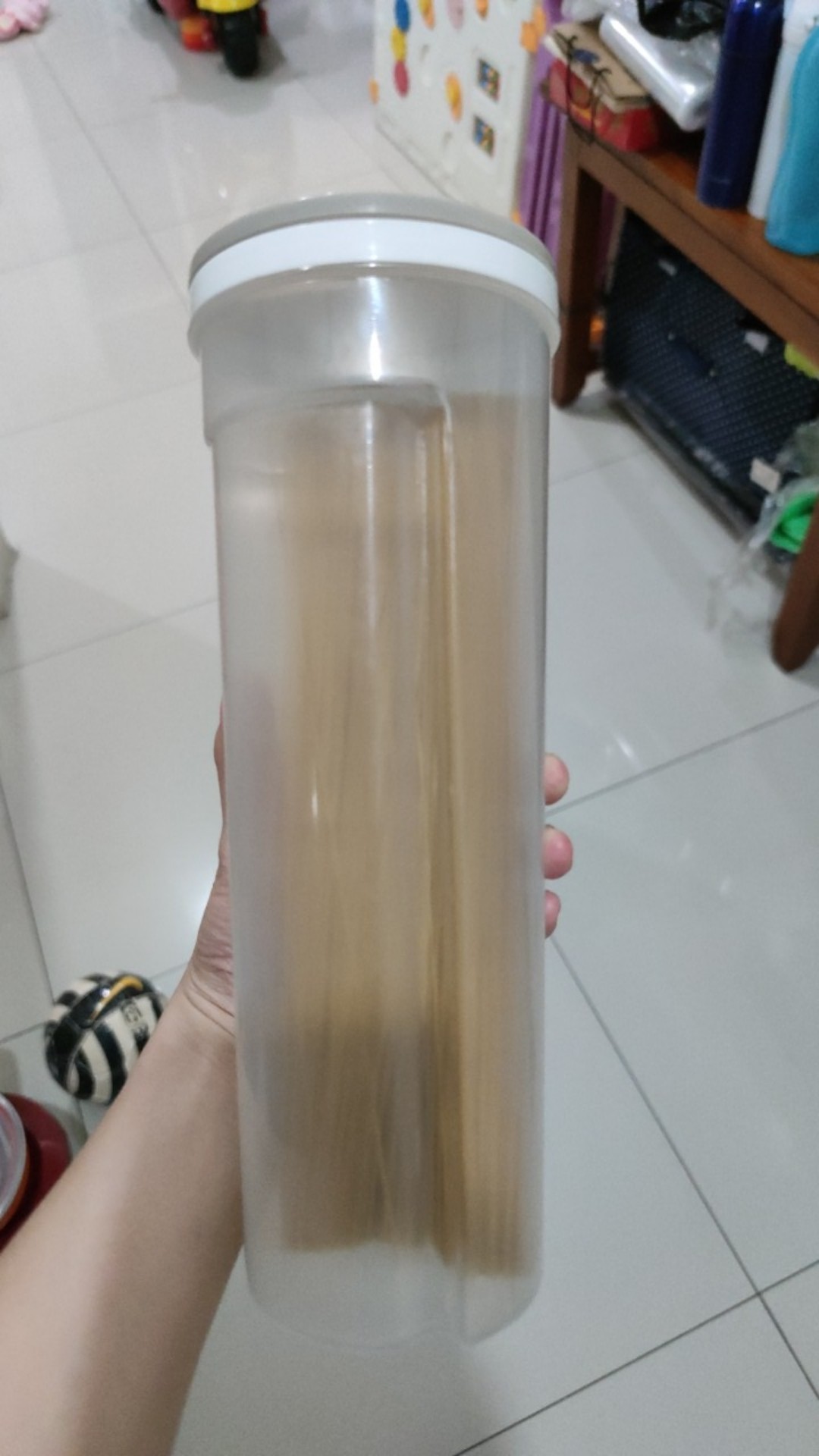 Spaghetti Plastic Noodles Container Grain Cereal Nuts Beans Food Storage Box And Locking Lids