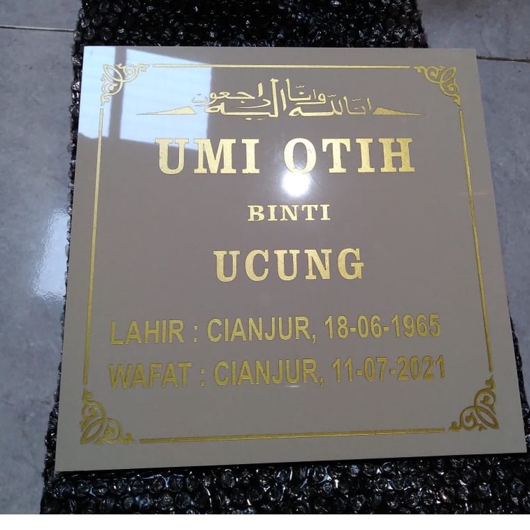 Islam 30 CM Prasasti Tulisan Batu Nisan Granit Asli