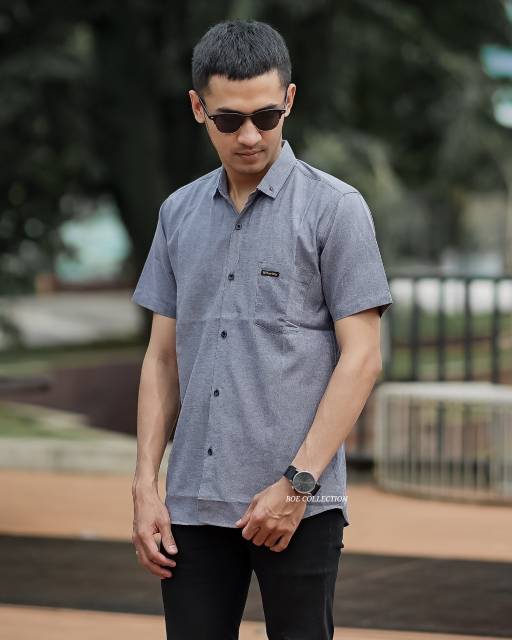 KEMEJA POLOS PENDEK CASUAL