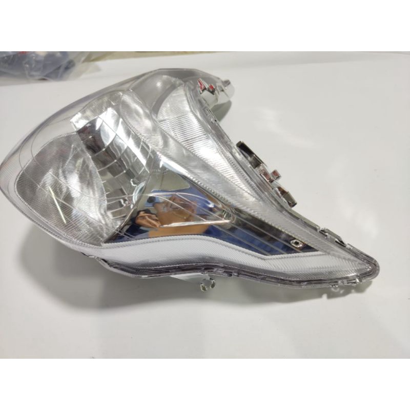 Reflektor lampu depan Honda beat pop