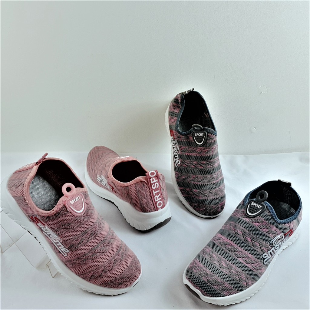 Sepatu Sneakers Wanita / Sport NGS3321