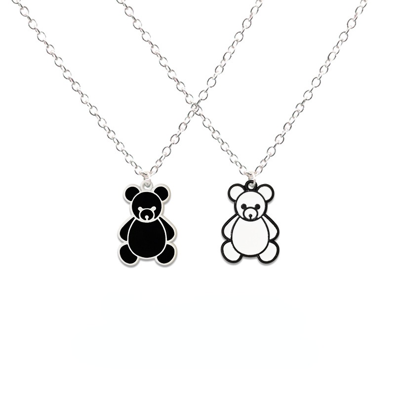 Kalung Rantai Liontin Kartun Beruang Lucu Ala Korea Warna Hitam / Putih Untuk Wanita