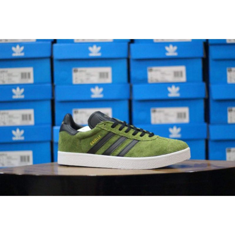adidas gazelle green black sole