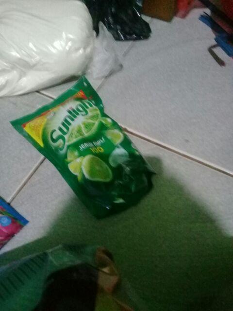 Sunlight 210 Ml - Sunlight Eceran @5000 - Per Pc- Berat 210 Ml