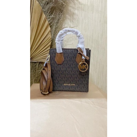 Michael Kors Mercer XS crossbody, brown acorn