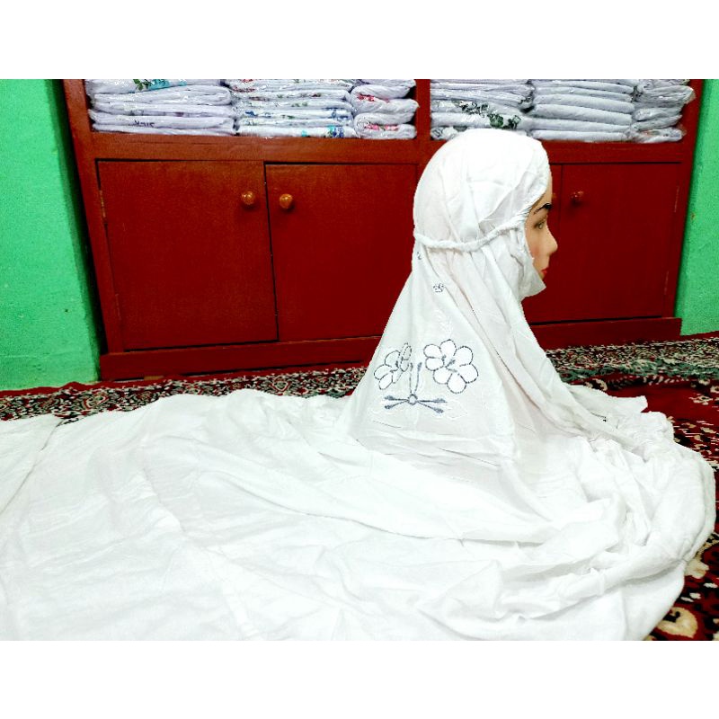 Mukena Polos Mukena Rayon Adem Mukenah Putih khas Kudus Mukena Pesantren