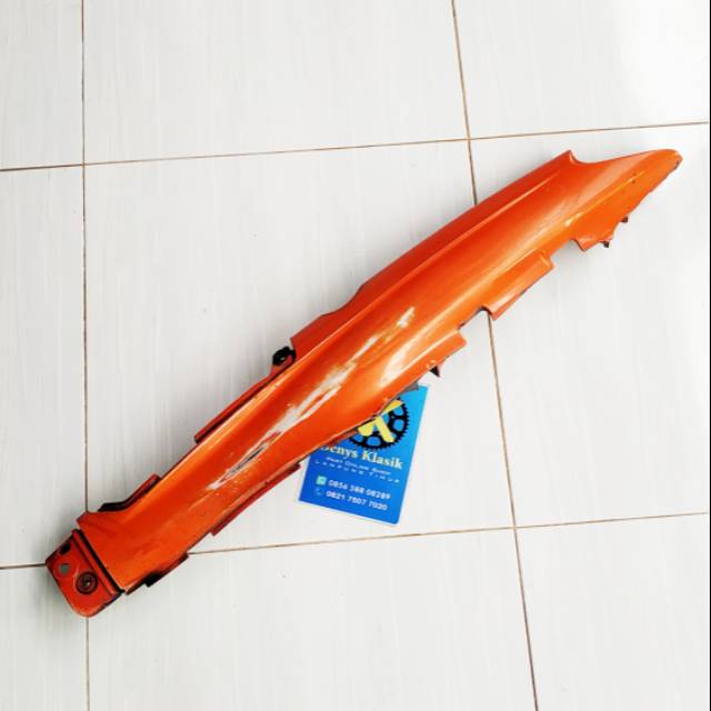 cover body belakang fizR kanan saja original bekas