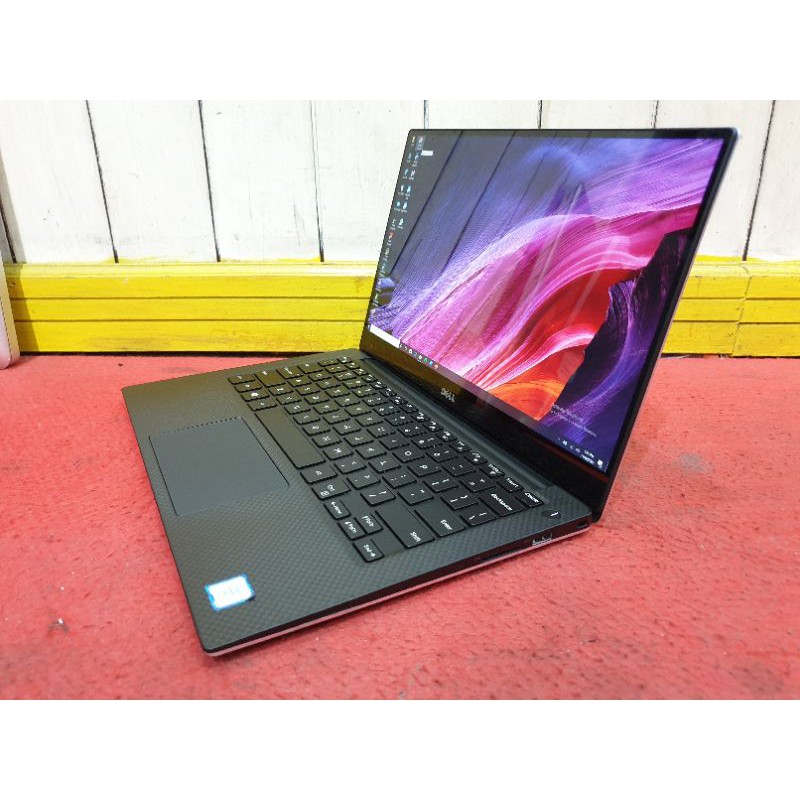 Dell XPS 13 9360 Touchscreen Core i7 Gen 6th Ram 8GB SSD 256GB 13inch 3K Windows 10 Original