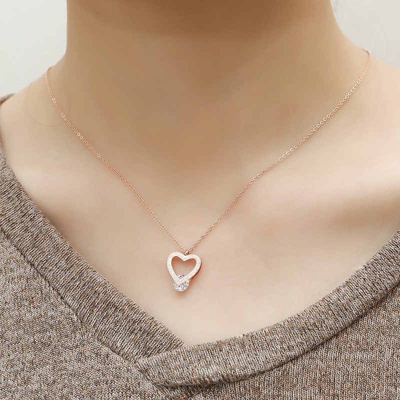 Perhiasan Kalung Titanium Korea Rosegold Love Batu Putih - BN319