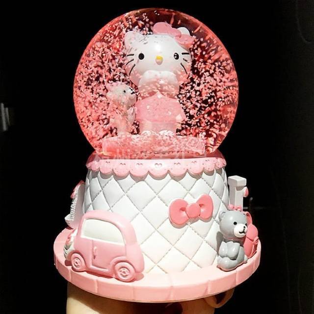 JUMBO ~ kotak musik hellokitty snowglobe bola crystal musik / pajangan hellokitty Snowball music