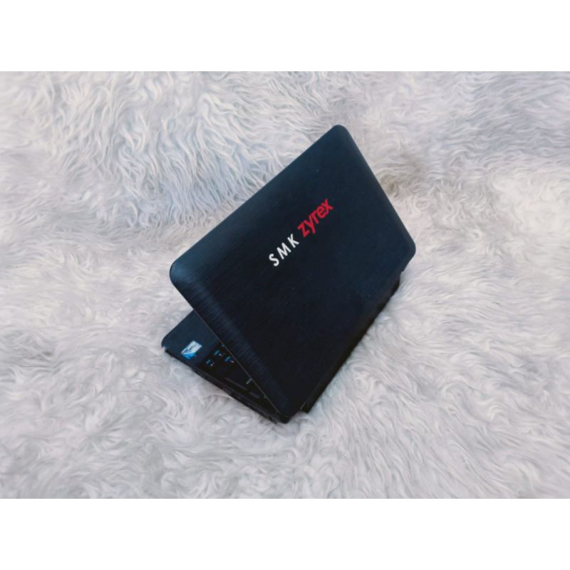 Obral Laptop Second Murah Zyrex SMK B10