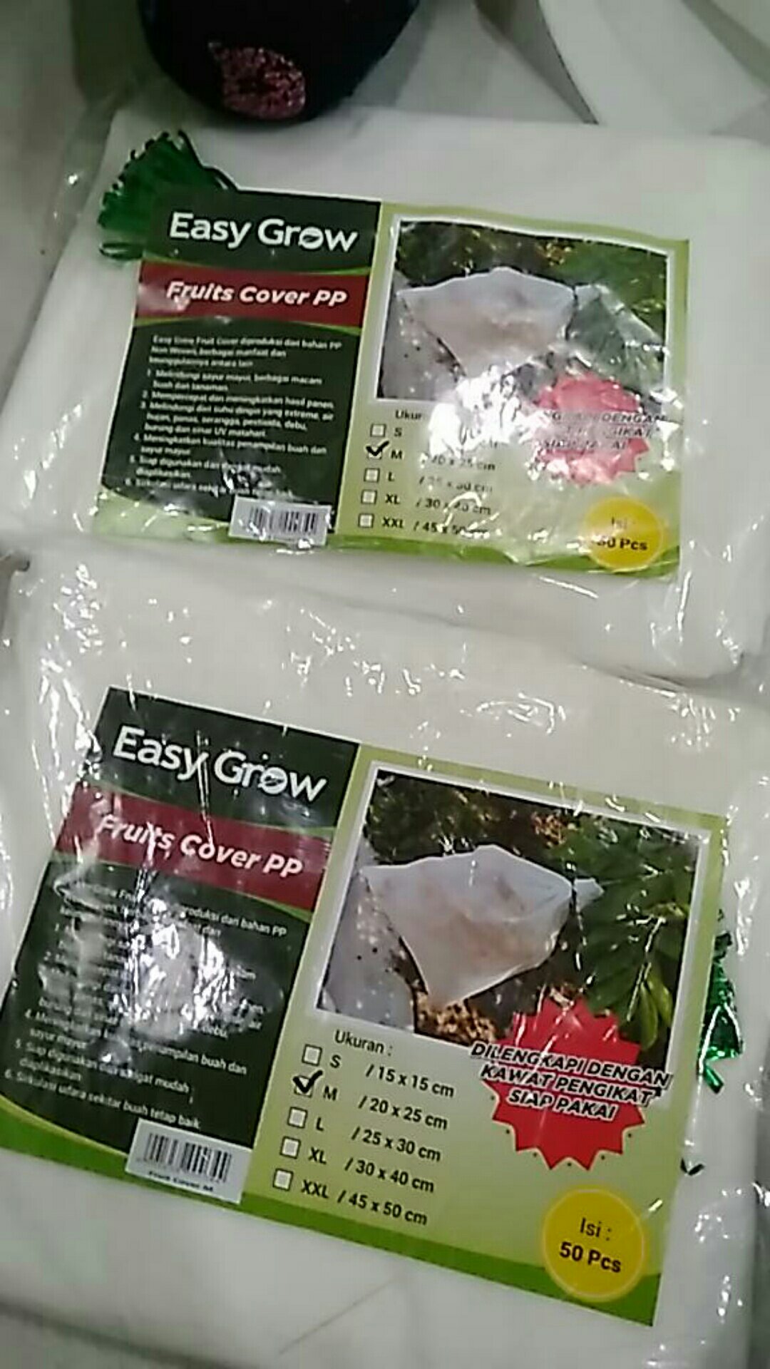 Kantong Pembungkus Buah Fruit Cover Size M 20 X 25 Cm