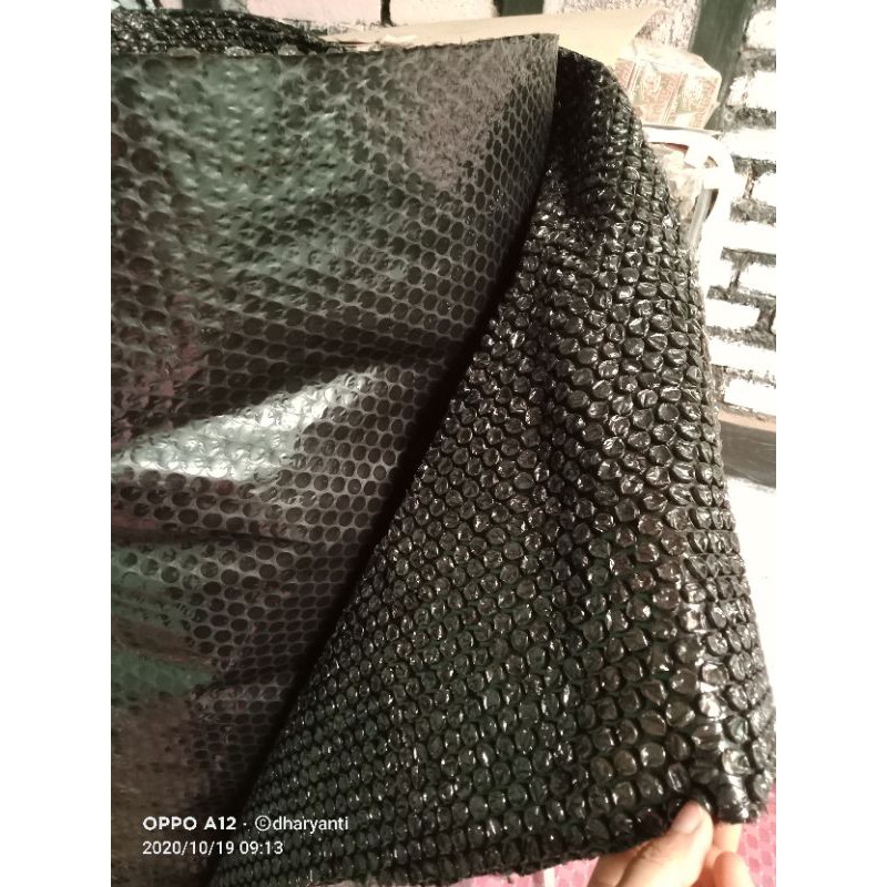 

bubble wrap hitam tebal 1 meter