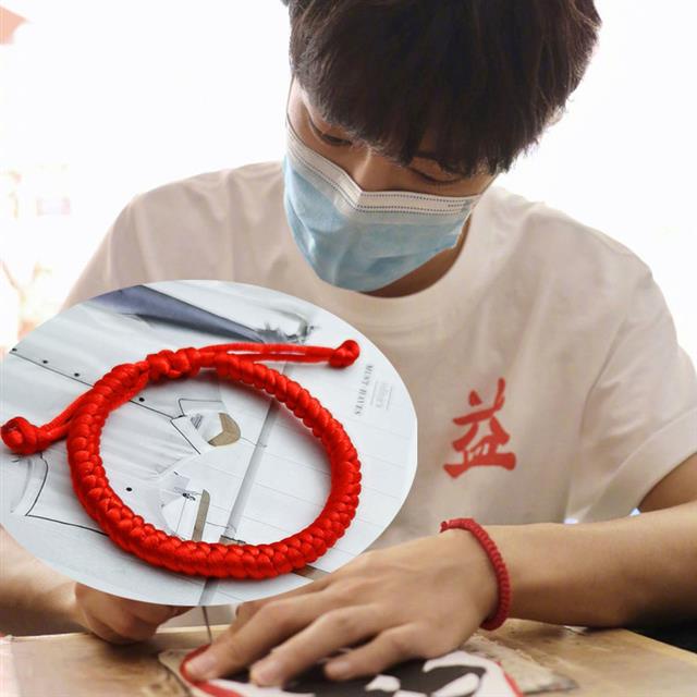 Dragon simpul Xiao Zhan A merah tali gelang handmade woven Jin Gang simpul pria dan wanita tahun Lah