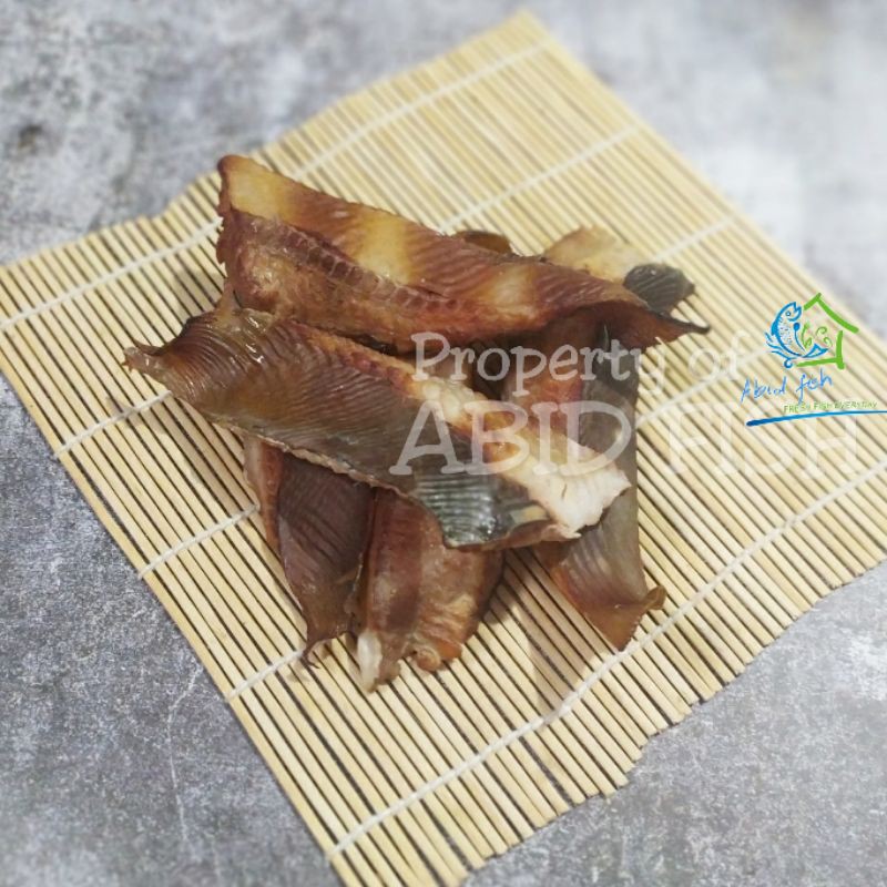 

Ikan Asap Pari bagian Sirip