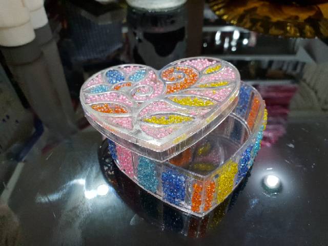 Heart-Shaped Jewelerry Box  Kotak Perhiasan