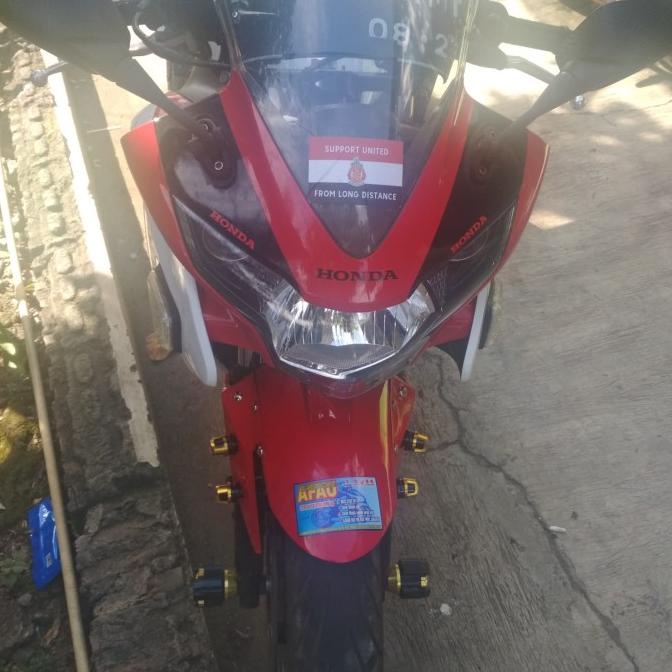 spakbor depan Honda CBR 150R lokal /Thailand