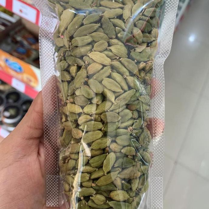 

Kapulaga / Cardamom Premium Saudi 100 Gr - Kecil