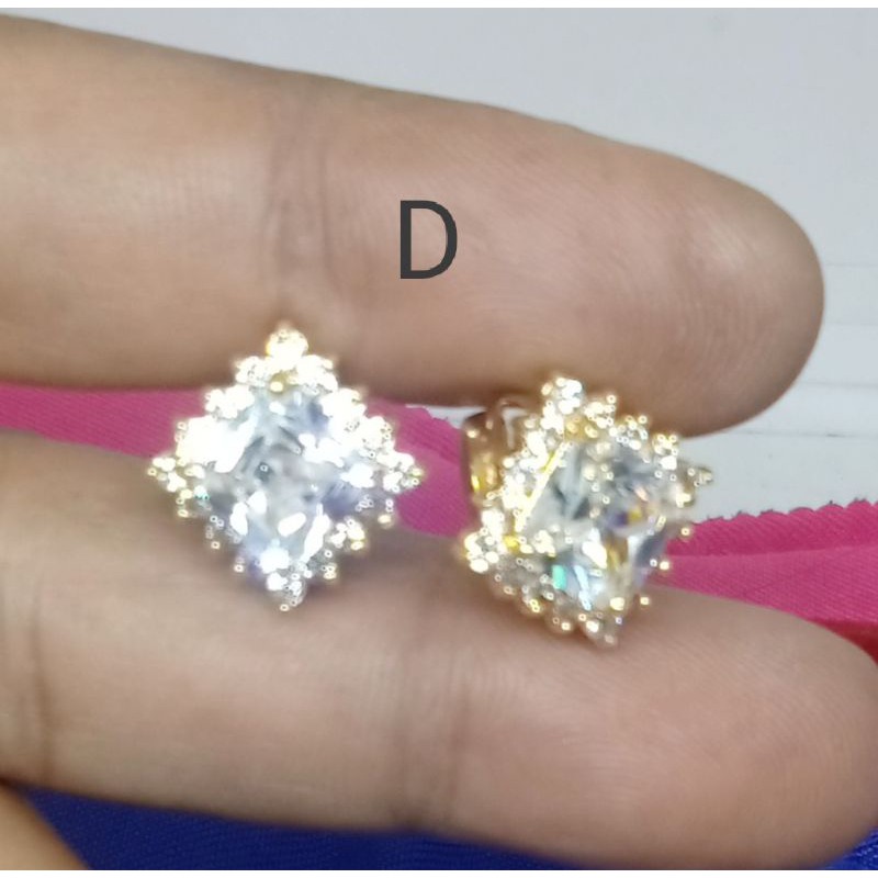 P22. Anting xuping wanita lapis emas dgn mata zircon