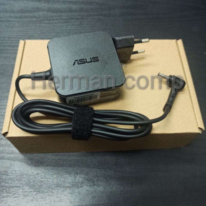 Original Adaptor Asus ADP-45BW A, ADP-45BW B, ADP-45BW Z, ADP-45DW A, ADP-45DW B, ADP-45DW Z 19V 2.37A DC 4.0*1.35mm 45Watt