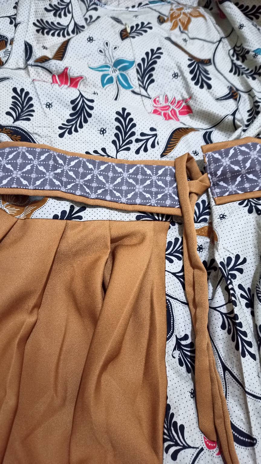 Ori Atasan Blouse Batik Wanita Modern Halus Kombinasi Brokat Polos