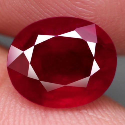 Natural Red Ruby Mogok Burma Kantoran Size 3.60 Ct 2221-122