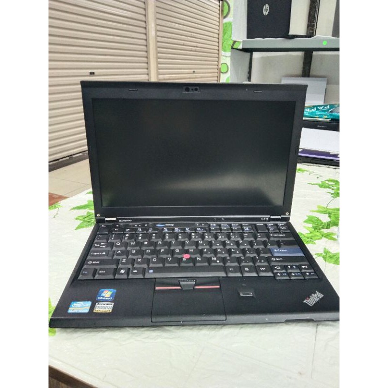 Lenovo Thinkpad X220 Intel core i5 gen 2