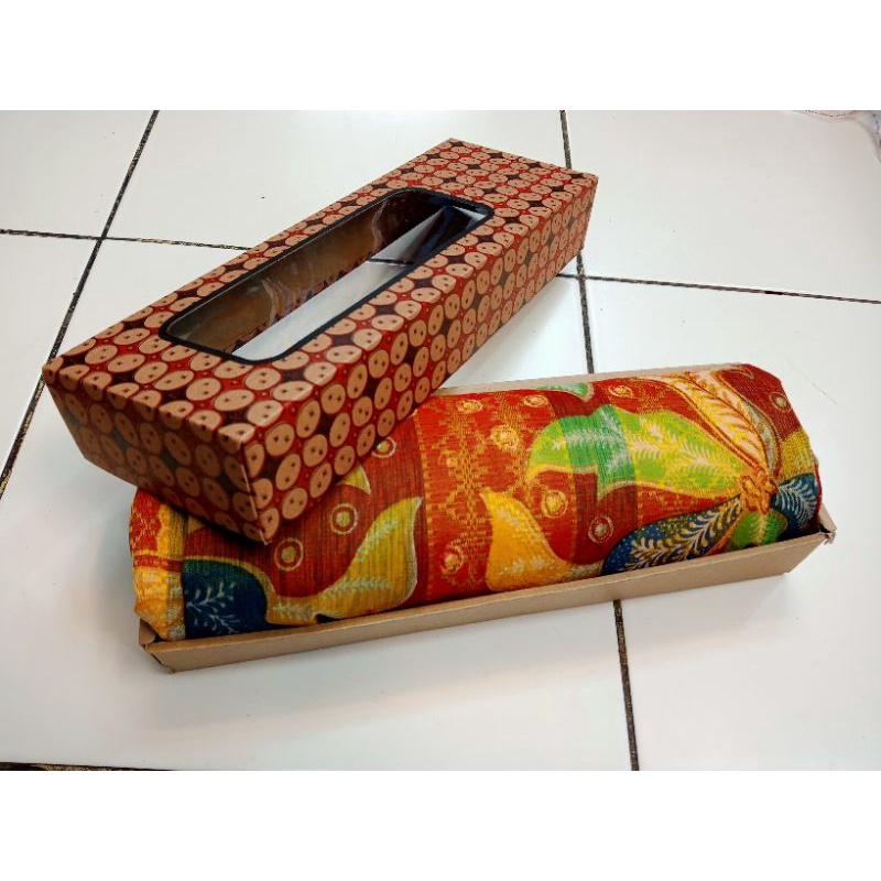 

Box Hantaran / Hadiah /Box Batik