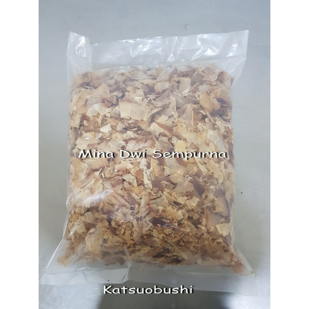 

Katsuobushi 500 gram / Cakalang Asap Serut / Bonito Flake / Taburan Takoyaki