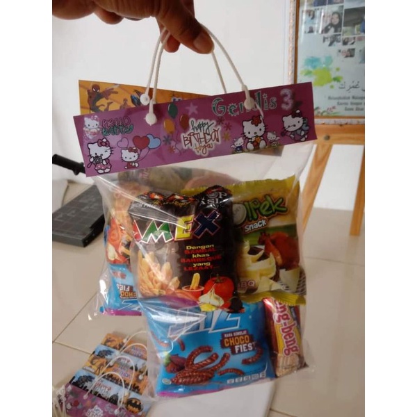 

Tas plastik snack ultah/Tas bingkisan/Label tas ulang tahun/Souvenir