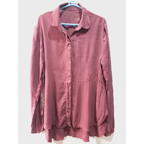 Kemeja Merah Maroon