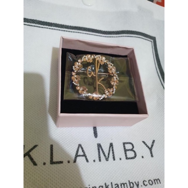 Preloved Jasmine Brooch Rose Gold by wearing klamby