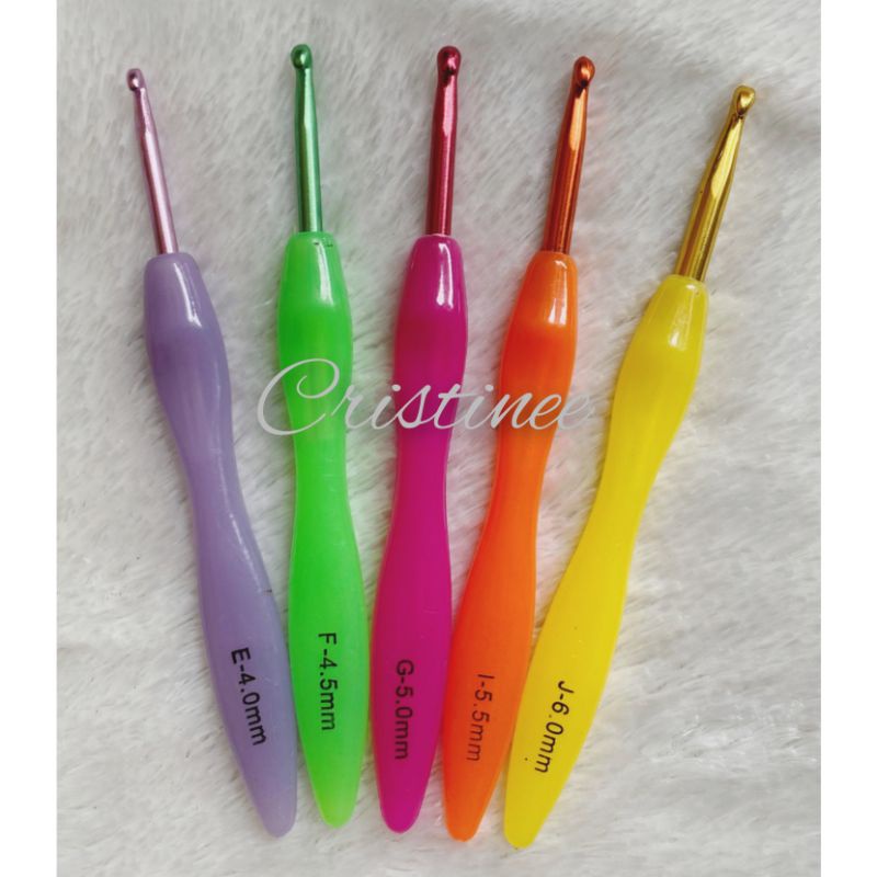 Hakpen rajut/hakpen gagang plastik  (1pcs)