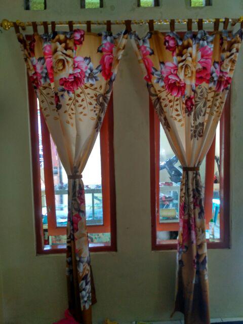 Gorden Terbaru Untuk Pintu N Jendela Murah