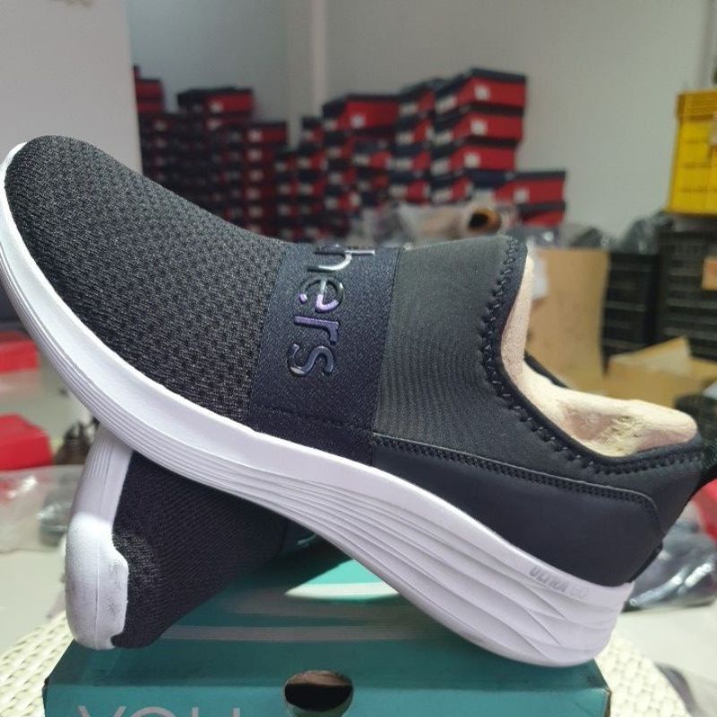 SEPATU SKECHERS ULTRA GO CUSHIONING YOU WAVE-ZEST 132002/BKW